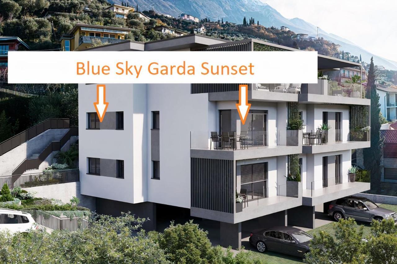 Апартаменты Blue Sky Garda - Sunset Мальчезине Экстерьер фото